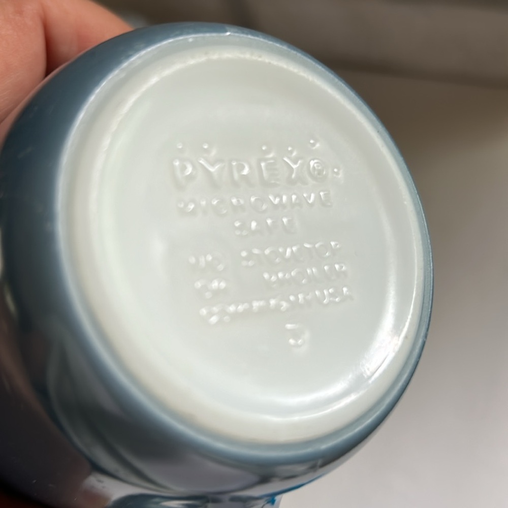 Pyrex Mugs - Picture 4 of 5